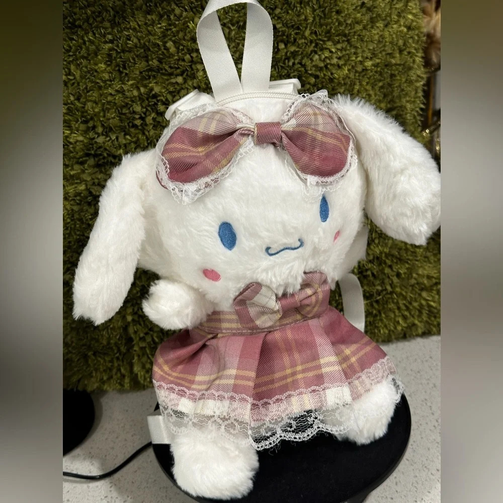 🌟Brand New🌟 JK edition: 13” Cinnamoroll Plush Backpack - Picture 3 of 5